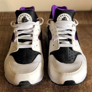 Nike Air Huarache Men’s 9.5